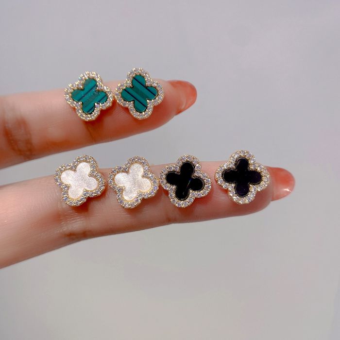 Rosie & Daisy Alhambra (Designer Inspired) Diamanté Stud Earrings 290 - Black - Image 3