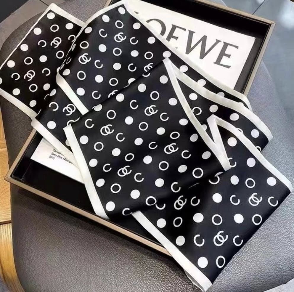 Coco Twilly Scarf - Black